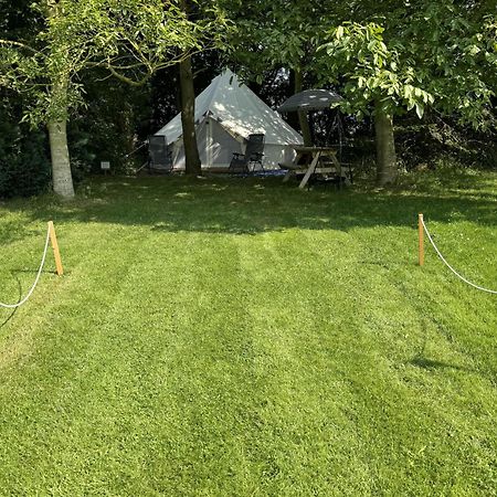 Spacious Bell Tent At Herigerbi Park Lincolnshire Villa Grantham Ngoại thất bức ảnh